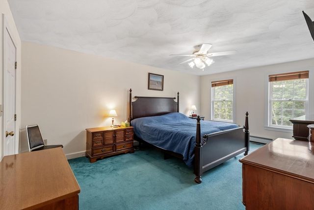 34 Arrowwood St, Methuen, MA 01844