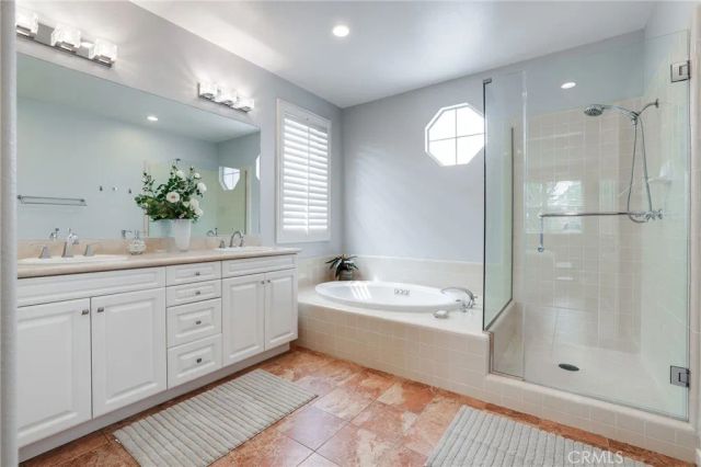 6885 Cambria Cove, Huntington Beach, CA 92648