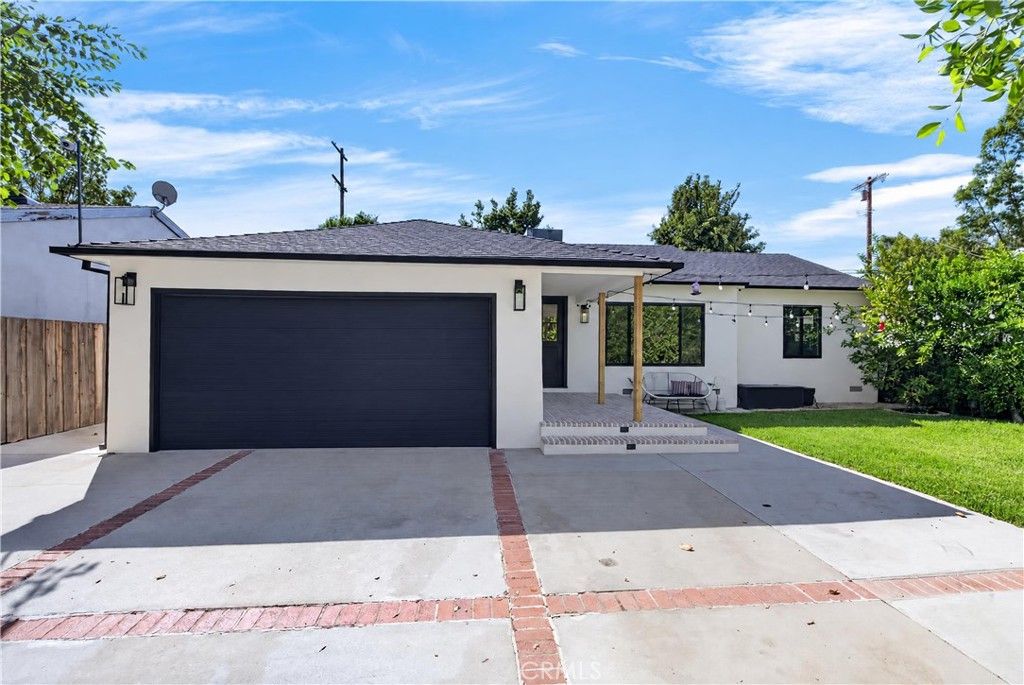 16912 Marlin Place, Lake Balboa, CA 91406 — photo 2