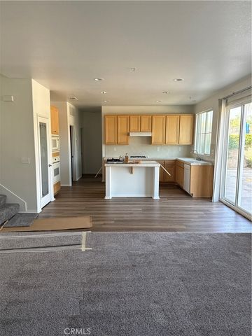 6005 Forest Oaks, Fontana, CA 92336