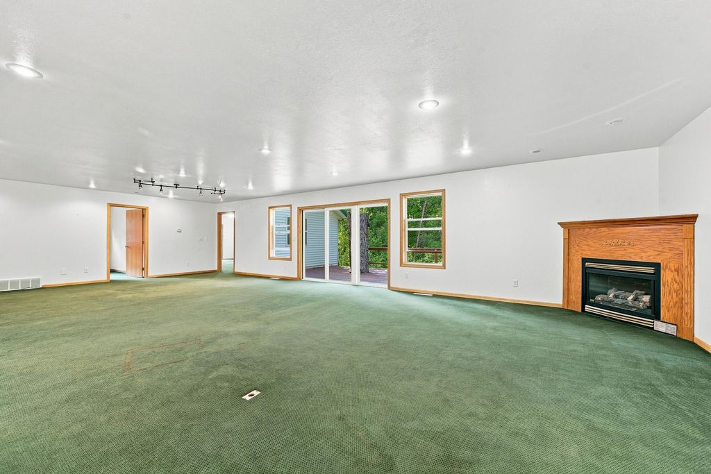 241 N Piney Road, Story, WY 82842 photo 5