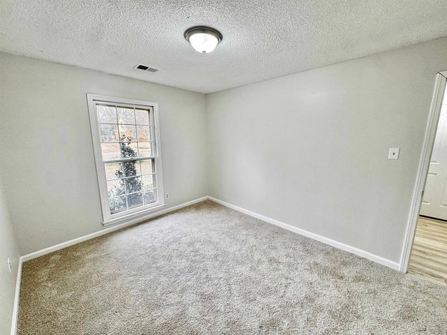 8537 WOODCOCK CV, Memphis, TN 38018