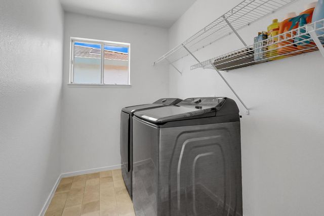 6809 Brook Falls, Stockton, CA 95219