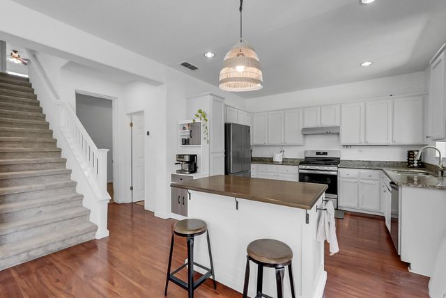 6809 Brook Falls, Stockton, CA 95219