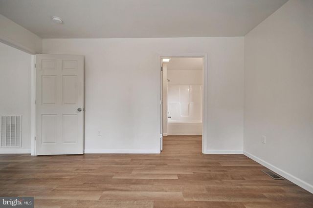 185 N GOVERNORS BLVD, Dover, DE 19901