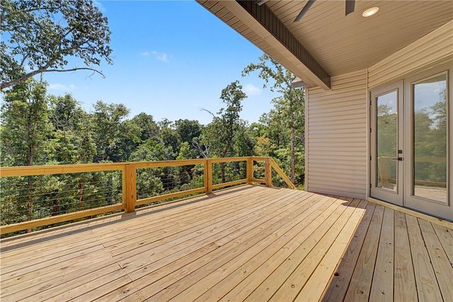 36 Halford Lane, Bella Vista, AR 72715