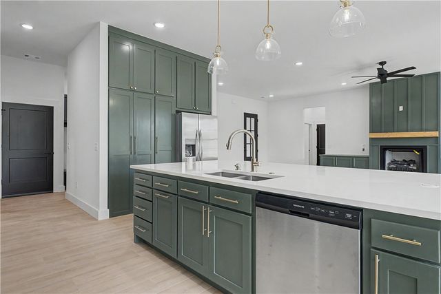 36 Halford Lane, Bella Vista, AR 72715