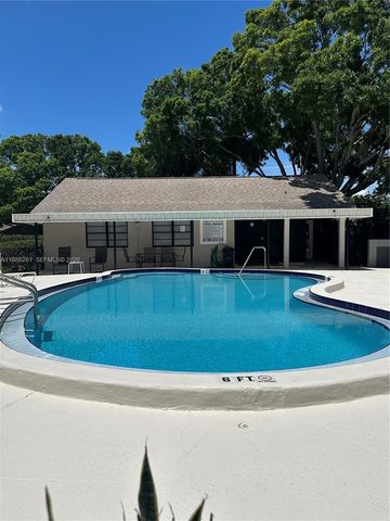 2130 Elm Street 401, Clearwater, FL 34698