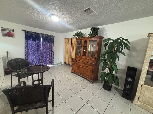 8782 LA BOCA AVENUE, North Port, FL 34287