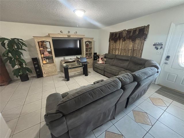 8782 LA BOCA AVENUE, North Port, FL 34287