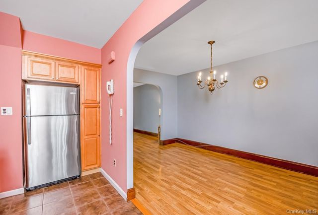 65-56 77th Place, Middle Village, NY 11379