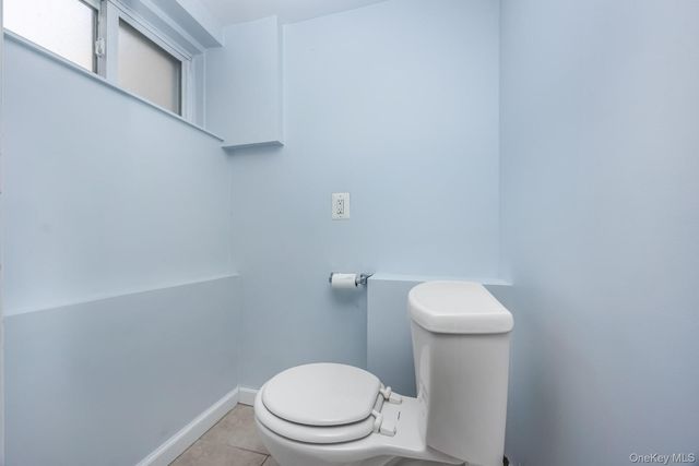 65-56 77th Place, Middle Village, NY 11379
