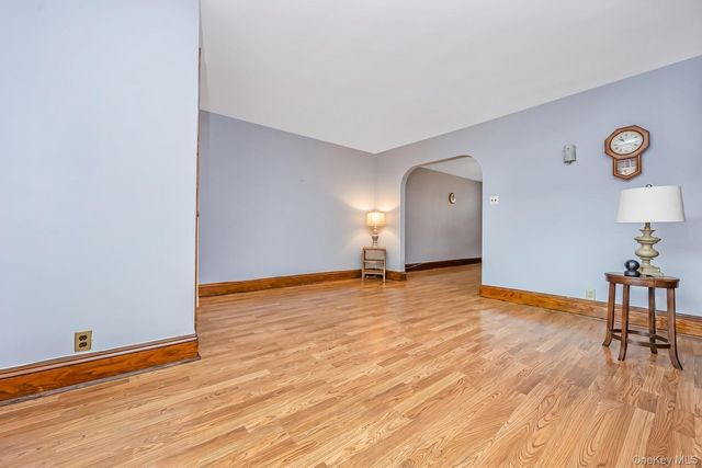 65-56 77th Place, Middle Village, NY 11379