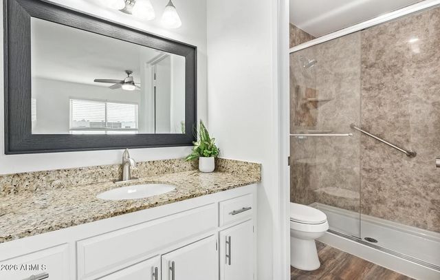 5525 E THOMAS Road Q8, Phoenix, AZ 85018