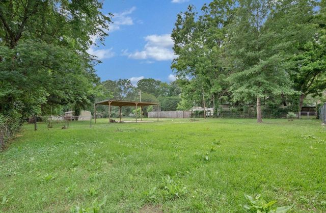 205 Lake Street, Mooringsport, LA 71060