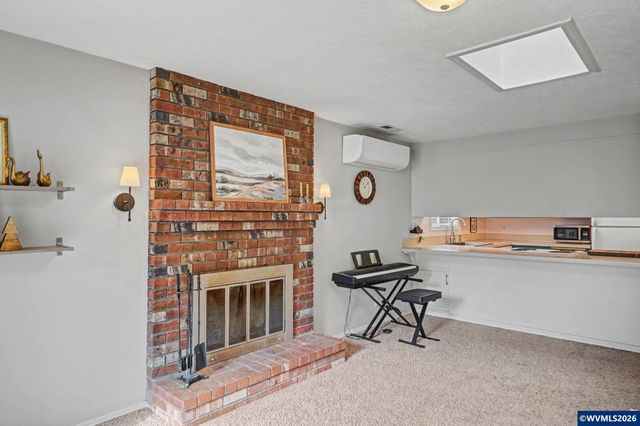 1036 Charlene St S, Salem, OR 97306