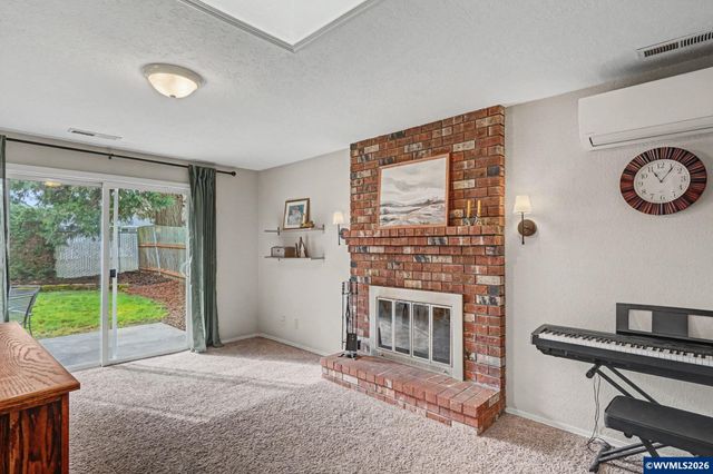 1036 Charlene St S, Salem, OR 97306