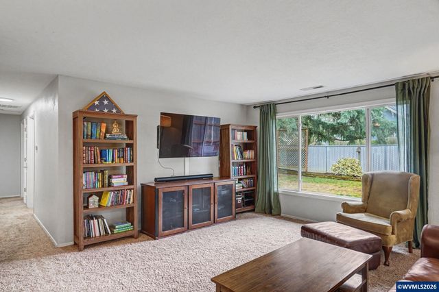 1036 Charlene St S, Salem, OR 97306