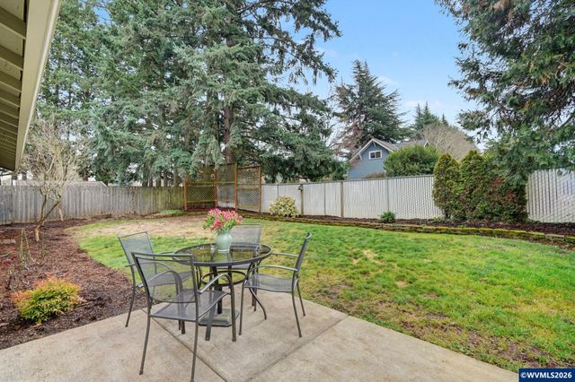 1036 Charlene St S, Salem, OR 97306