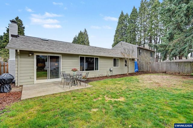 1036 Charlene St S, Salem, OR 97306