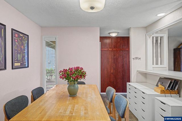 1036 Charlene St S, Salem, OR 97306