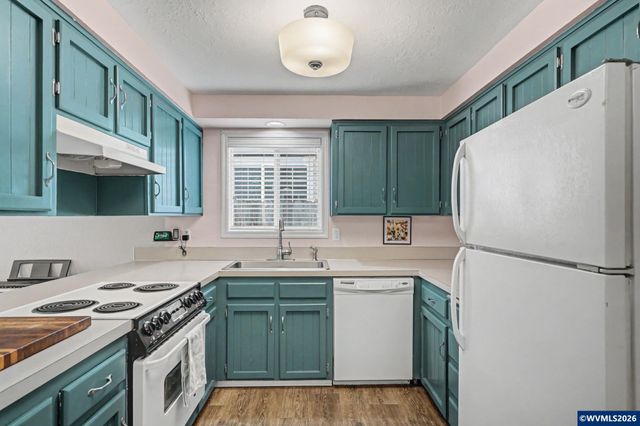 1036 Charlene St S, Salem, OR 97306