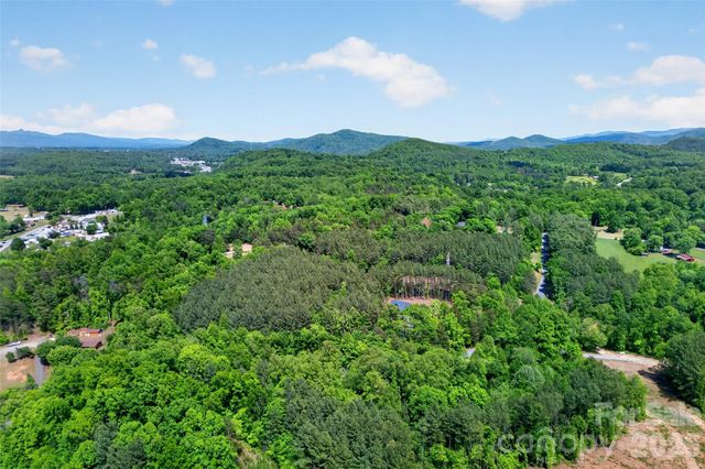 99999 Wright Road, Marion, NC 28752