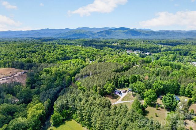 99999 Wright Road, Marion, NC 28752