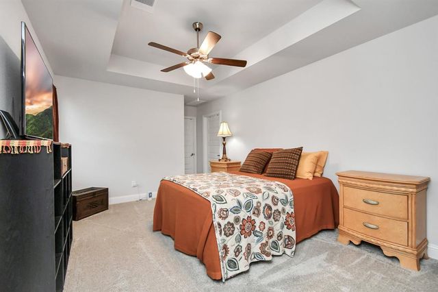333 Bryan Way, Angleton, TX 77515