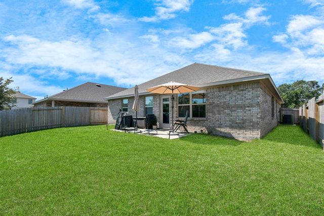 333 Bryan Way, Angleton, TX 77515