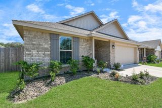333 Bryan Way, Angleton, TX 77515