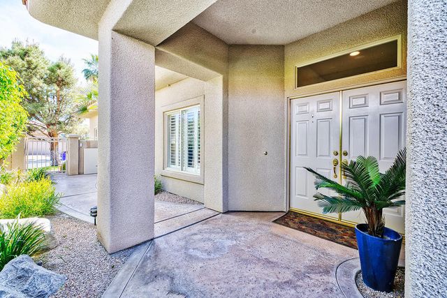 152 Kavenish Drive, Rancho Mirage, CA 92270