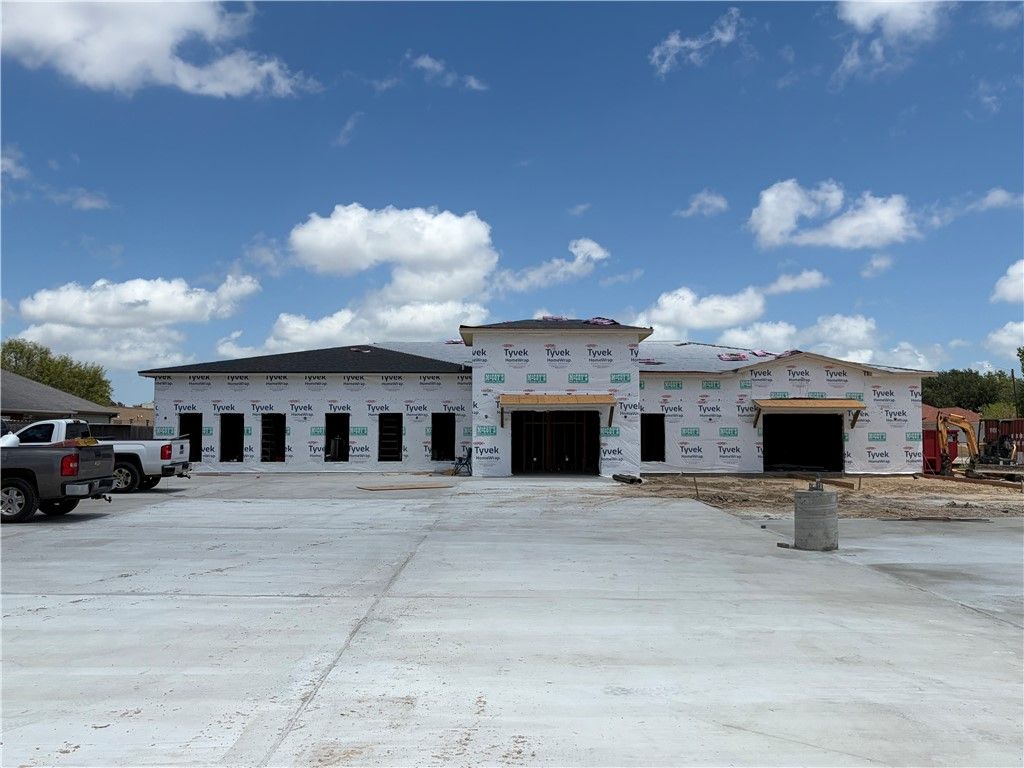 5050 Yorktown Blvd 102, Corpus Christi, TX 78413 — photo 2