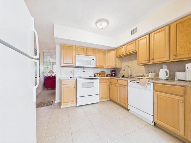 2462 BRAZILIA DRIVE 42, Clearwater, FL 33763