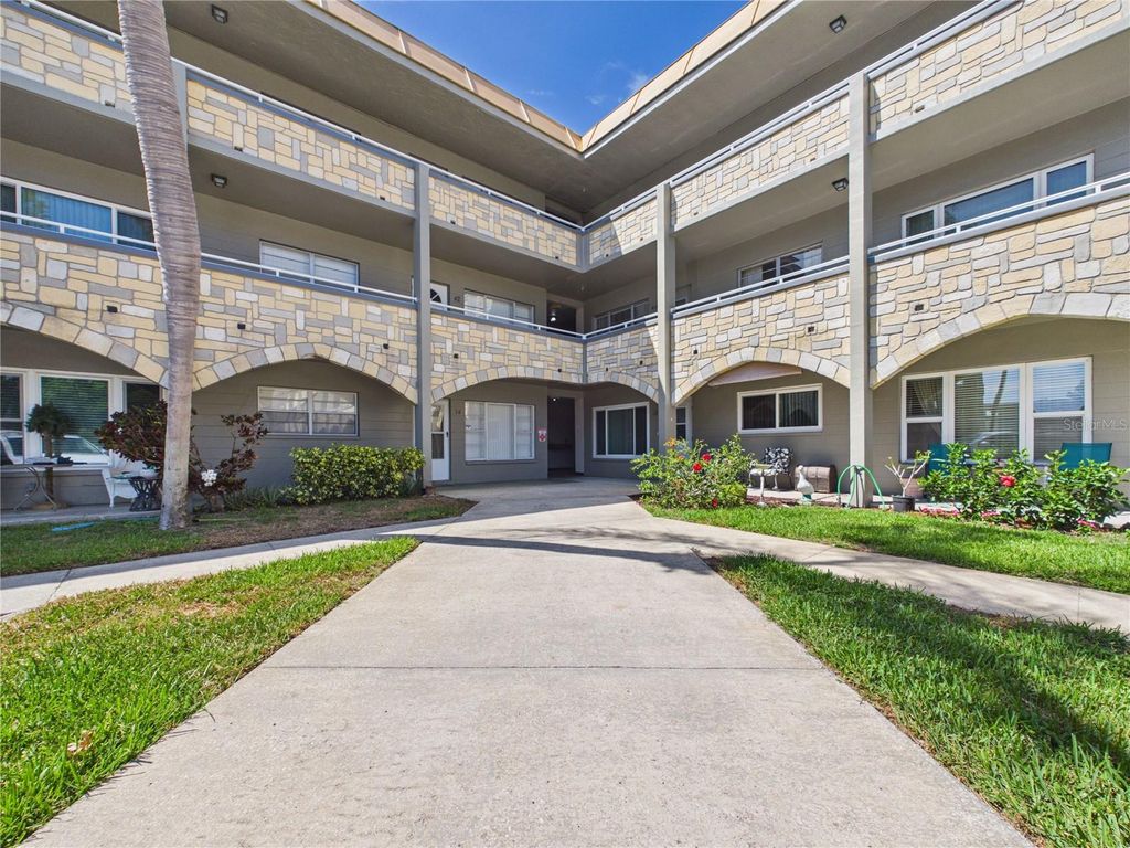 2462 BRAZILIA DRIVE 42, Clearwater, FL 33763