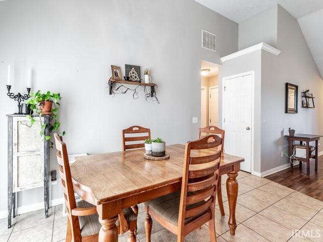 4627 Erinwood Court, Evansville, IN 47725