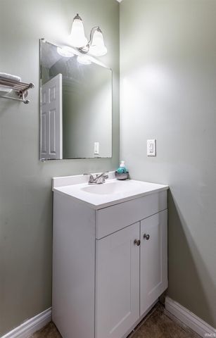 4627 Erinwood Court, Evansville, IN 47725