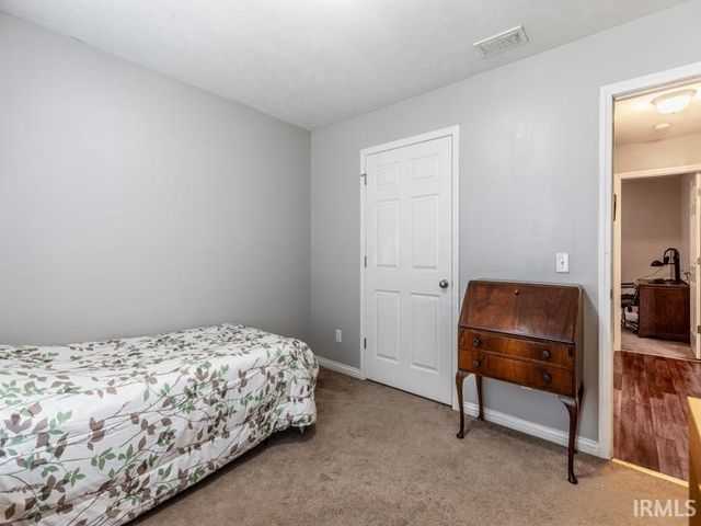 4627 Erinwood Court, Evansville, IN 47725