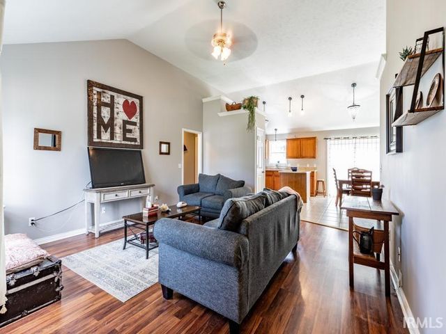 4627 Erinwood Court, Evansville, IN 47725