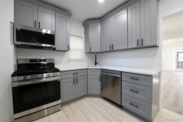 188-11 104th Avenue, Saint Albans, NY 11412