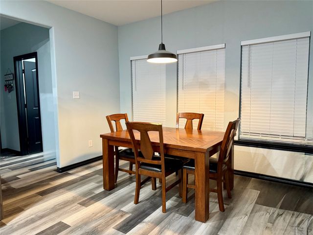 1384 Rs County Road 1235, Point, TX 75472