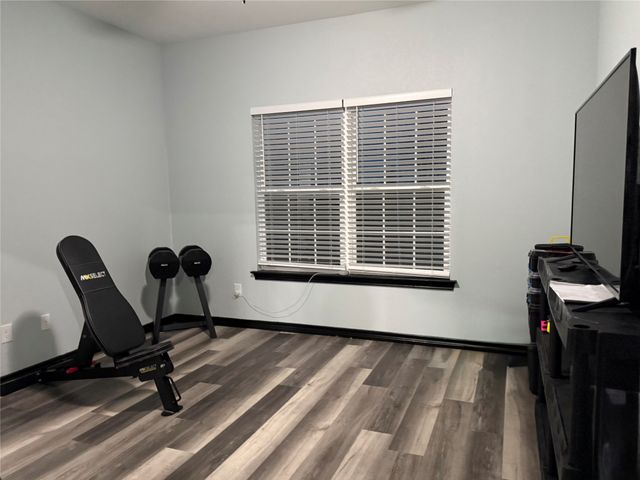 1384 Rs County Road 1235, Point, TX 75472