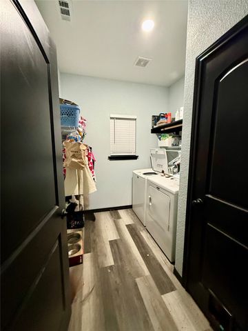 1384 Rs County Road 1235, Point, TX 75472