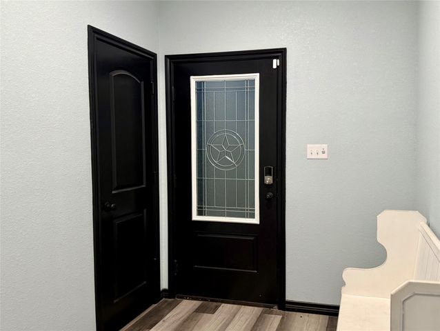 1384 Rs County Road 1235, Point, TX 75472