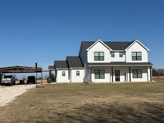 1384 Rs County Road 1235, Point, TX 75472