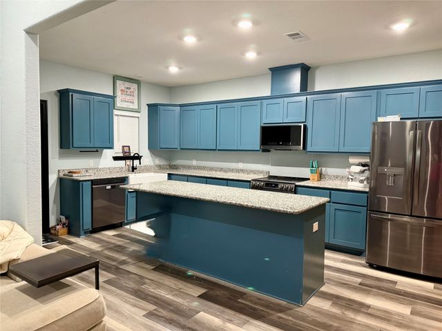 1384 Rs County Road 1235, Point, TX 75472