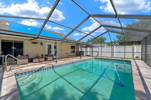 2022 RUDDER DRIVE, Valrico, FL 33594