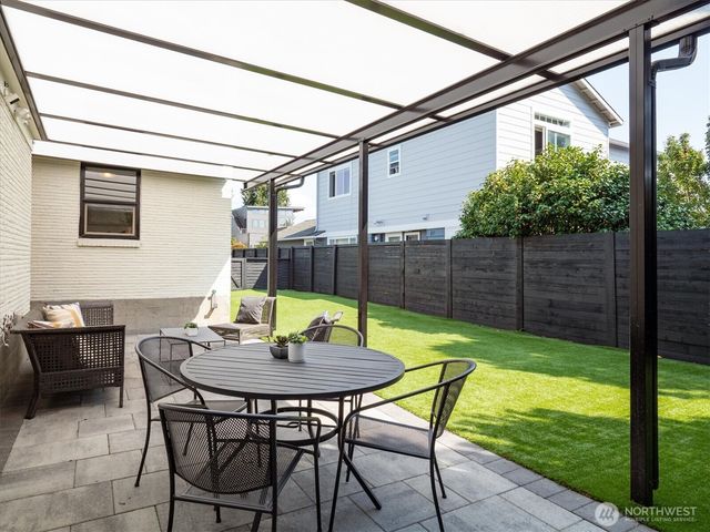4003 W Armour Street, Seattle, WA 98199