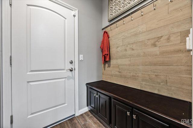 13702 Pemberley Passage Avenue, Bakersfield, CA 93311