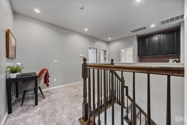 13702 Pemberley Passage Avenue, Bakersfield, CA 93311